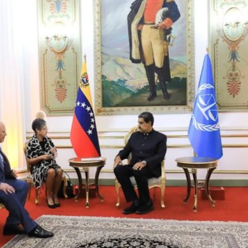 Maduro se reúne con el fiscal de la Corte Penal Internacional