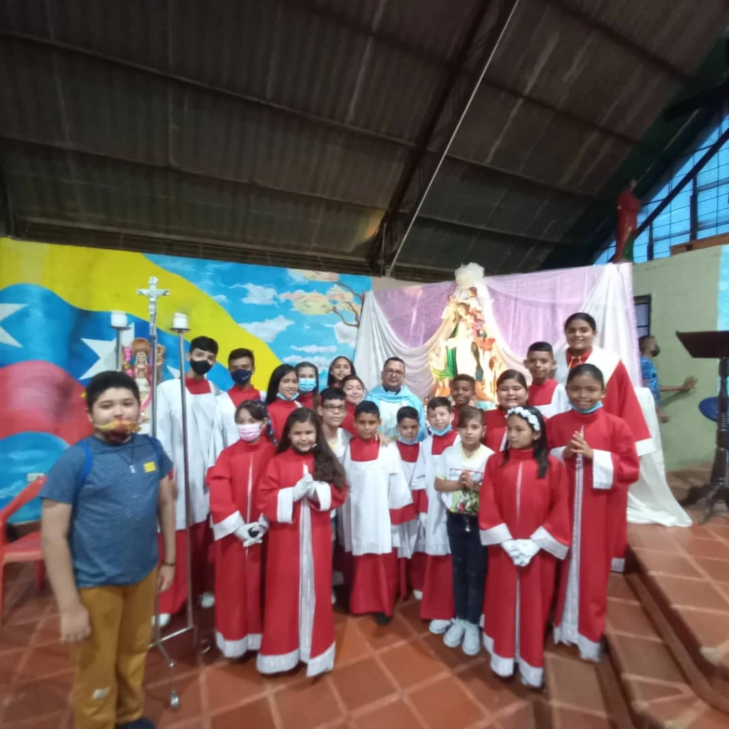 Servidores de los reparadores Marianos Visitaron la Parroquia Nuestra Señora de la Luz